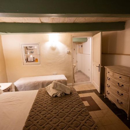 Arcanum Apartment 1 Very Close To Seafront Bus Station And Ferry To Valletta Senglea Exteriér fotografie